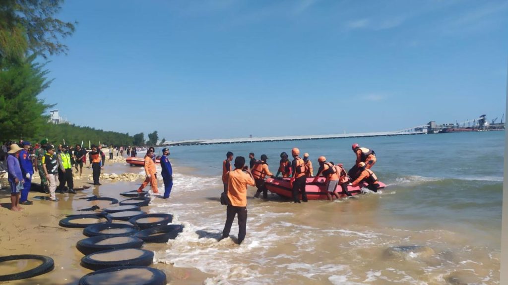 4 Hari Hilang Tenggelam Nelayan Ditemukan Mengapung Di Perairan Laut